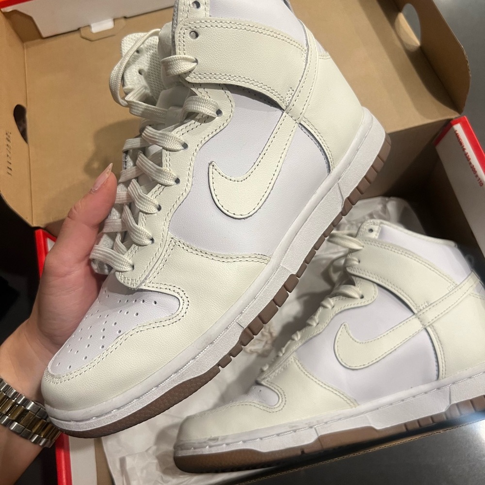 Nike Dunk High Sail Gum - Picture 4 of 6